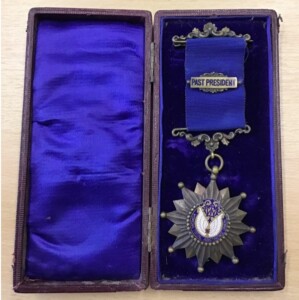 WTAU Past President Badge